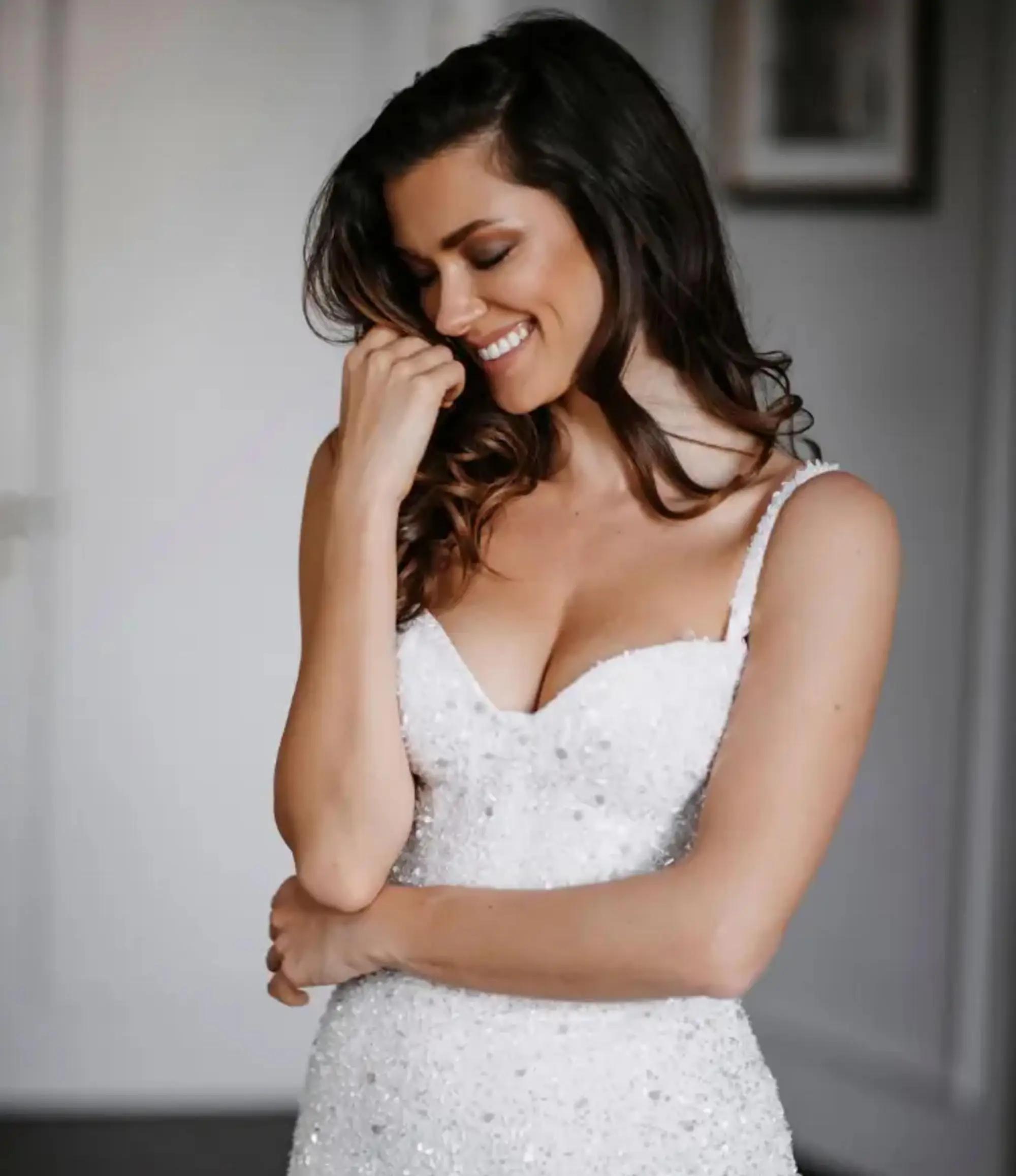 Model in Viero Bridal dress